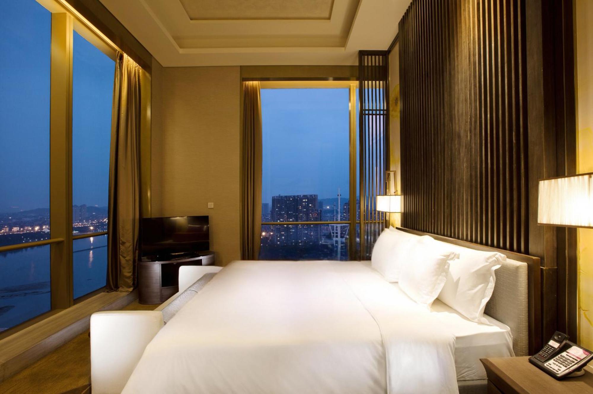 Crowne Plaza Fuzhou Riverside By Ihg Buitenkant foto