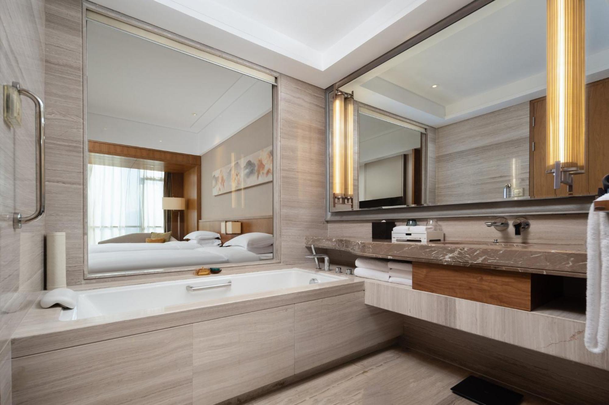 Crowne Plaza Fuzhou Riverside By Ihg Buitenkant foto